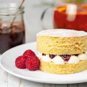 Mini Victoria Sponges with Rooibos-infused Jam